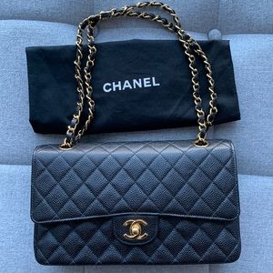 Chanel medium classic flap